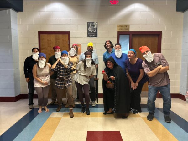 The Social Studies Department dressed up as Snow White and the Seven Dwarfs.
